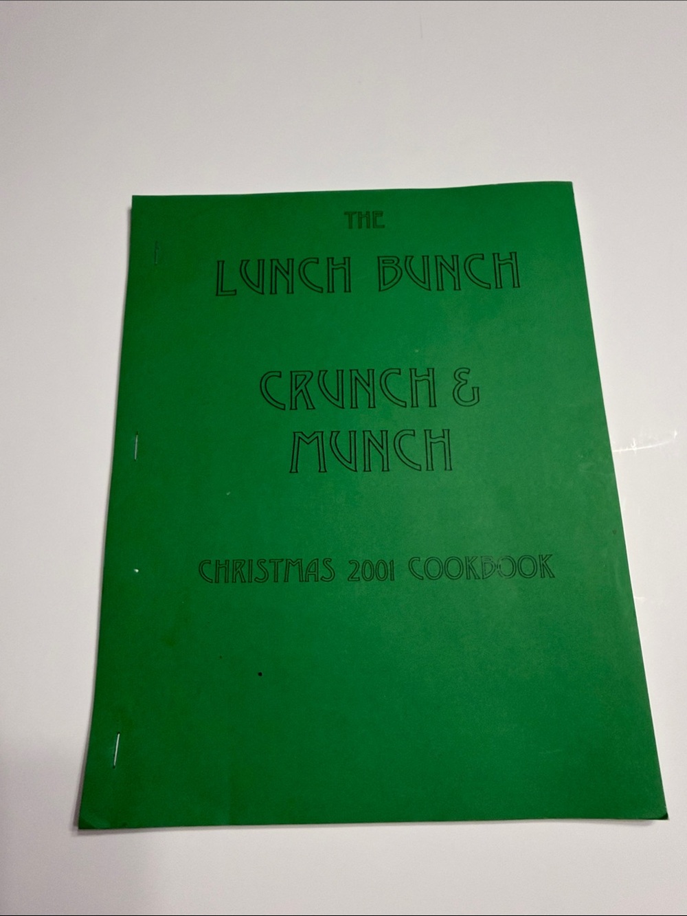 Vintage Christmas 2001 The Lunch Bunch Crunch & Munch Cookbook - Green